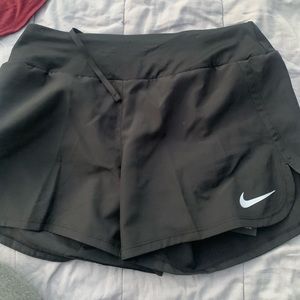 never worn nike shorts